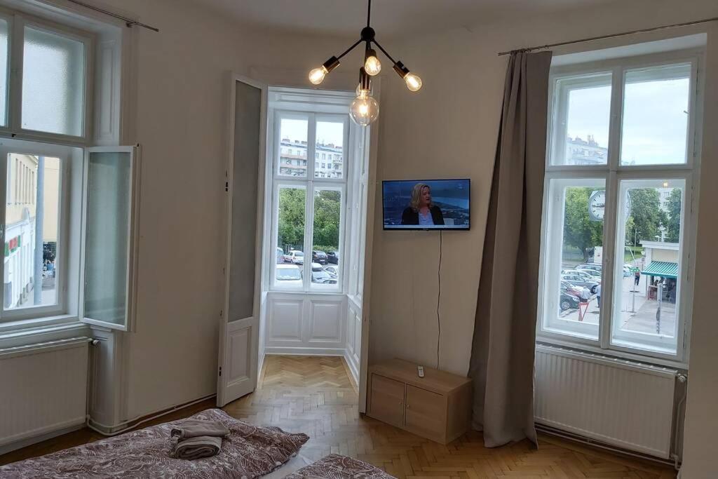 Lovely new 2 bedroom near hannovamarkt Wien Eksteriør bilde